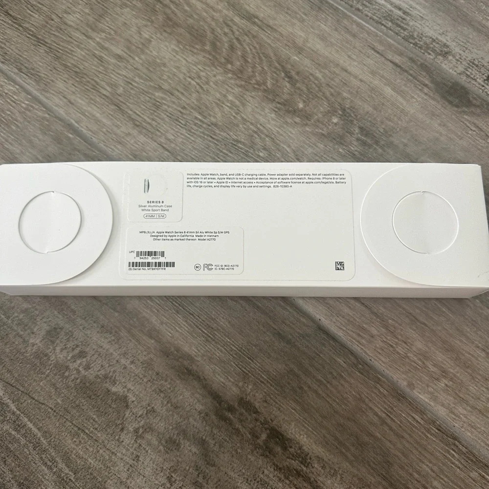 New in box Apple Watch silver 41 mm series 8
